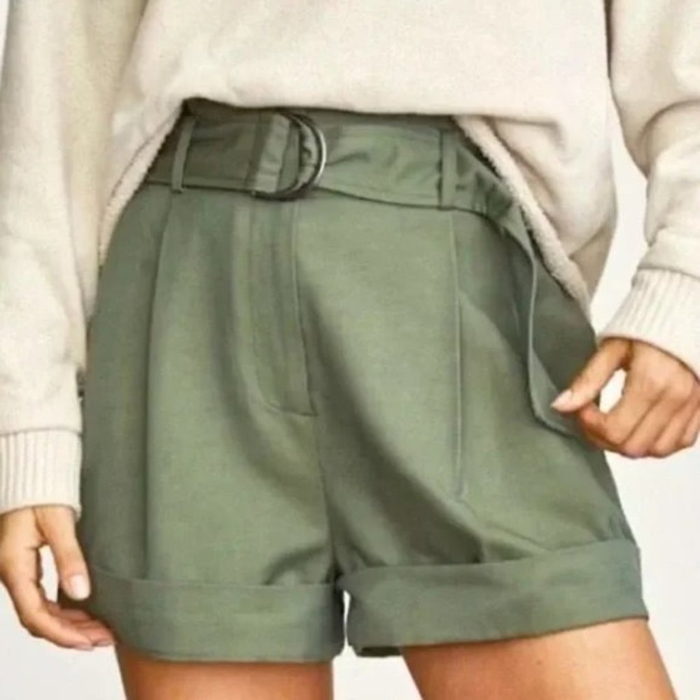 Elizabeth and James Carey Womens Paper Bag High Waist Shorts Olive Green size 10